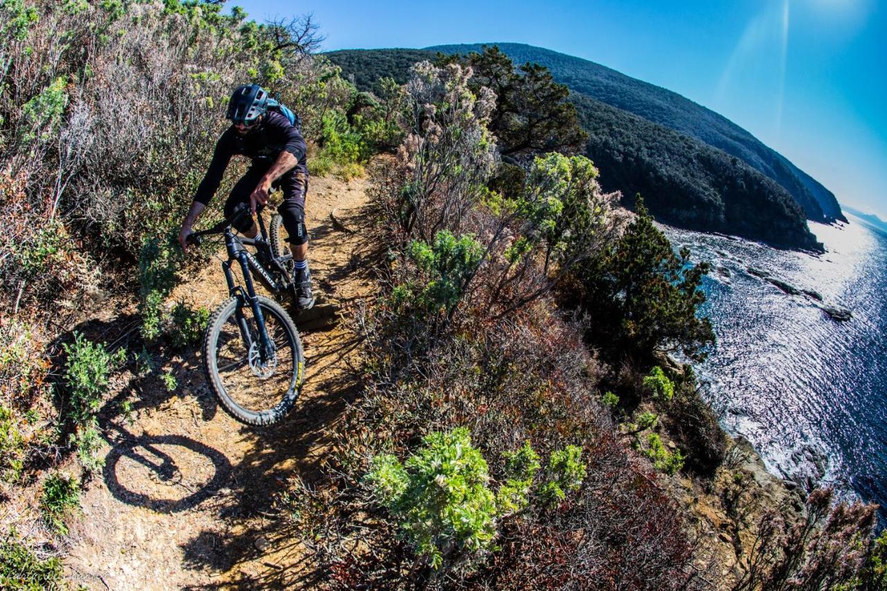 Poggio All'Agnello Sport & Active Holidays Populonia Exterior photo